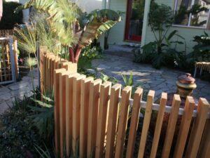 Fencing Guide for Tropical Garden Landscapes