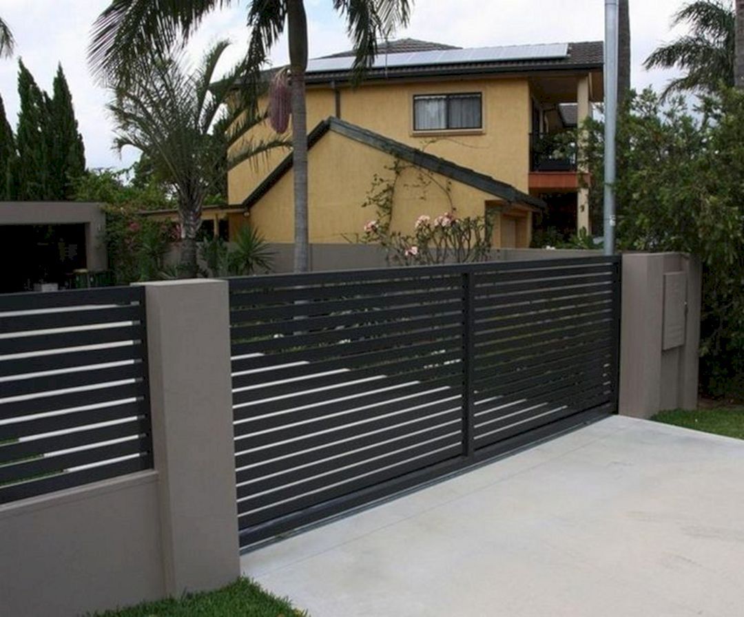 Fencing for Modern Desert Homes