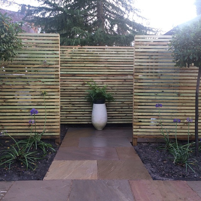 The Role of Fencing in Contemporary Garden Design