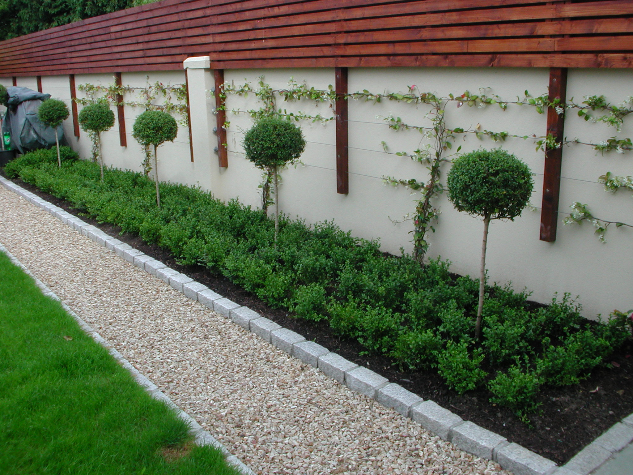 The Impact of Fencing on Garden Design