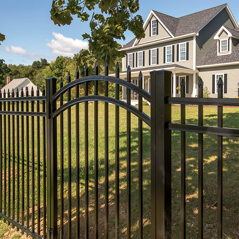 How to Choose Fencing That Enhances Home Security